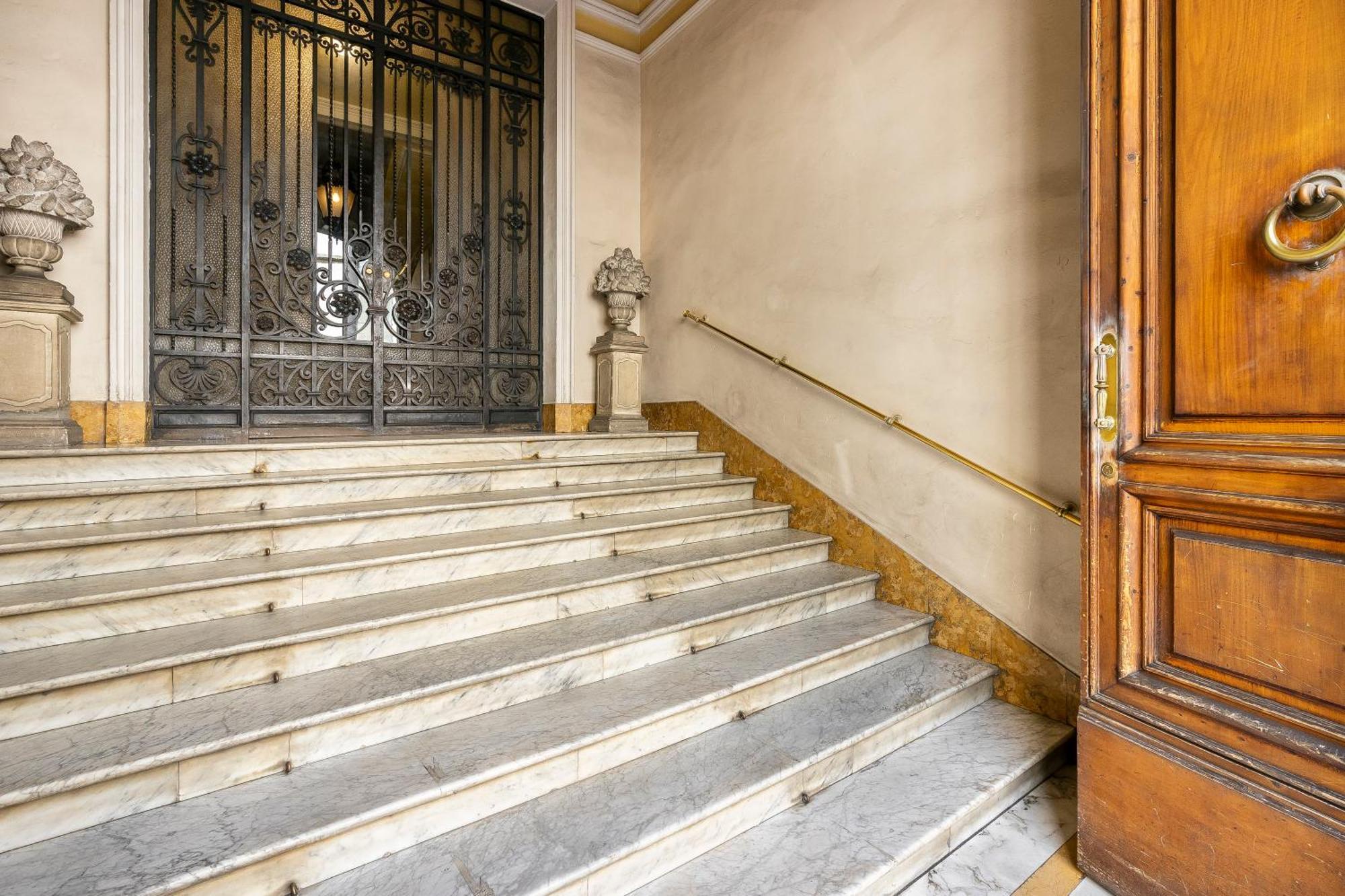 San Marco White Appartamento Luxury Con Garage Su Richiesta 佛罗伦萨 外观 照片